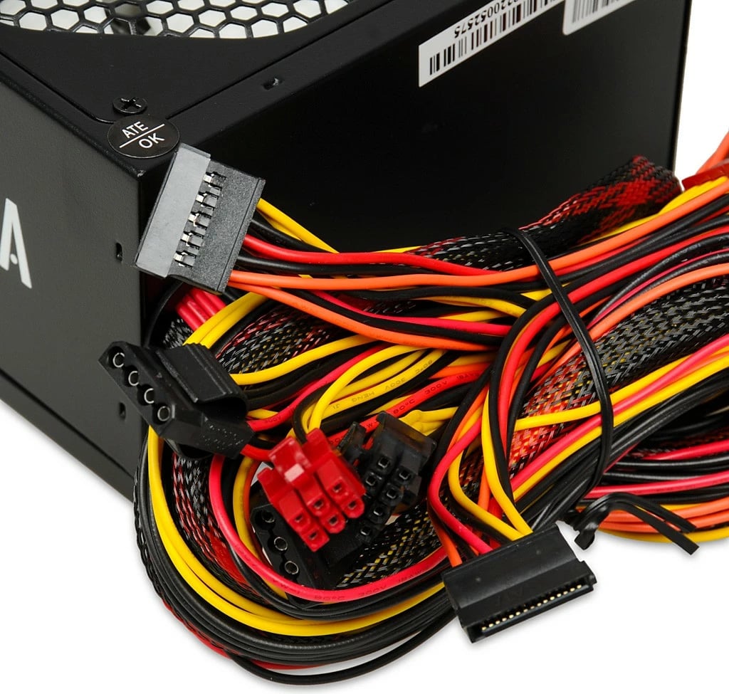 Kasë furnizimi iBOX Aurora 700W, Gaming, 14 cm fan, e zezë Kasë furnizimi iBOX Aurora 700W, Gaming, 14 cm fan, e zezë