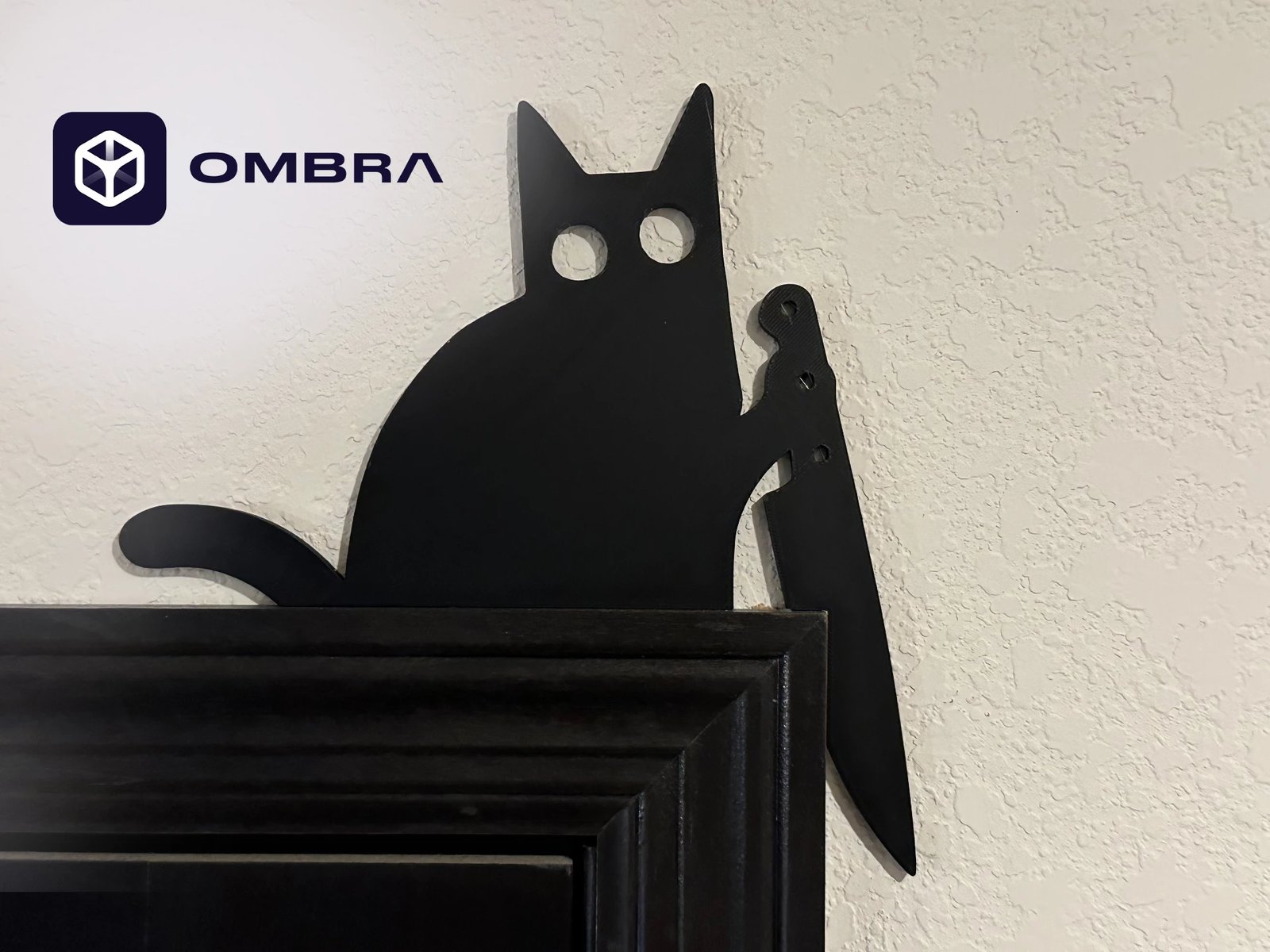 Dekor Mace me Thikë, e zezë