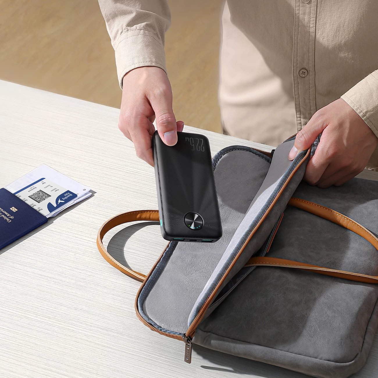 Powerbank Joyroom JR-PBF15, 10000mAh, 22.5W, me LED, e zezë