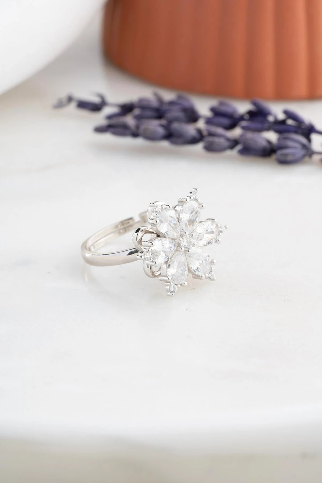 Unazë argjendi, Jumeon, NRZ999254