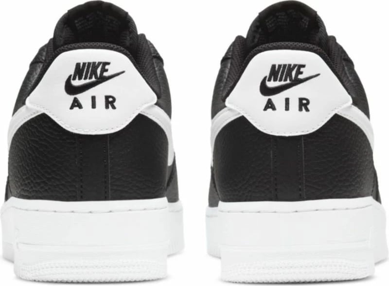 Atlete për meshkuj Nike Air Force 1, të zeza dhe të bardha