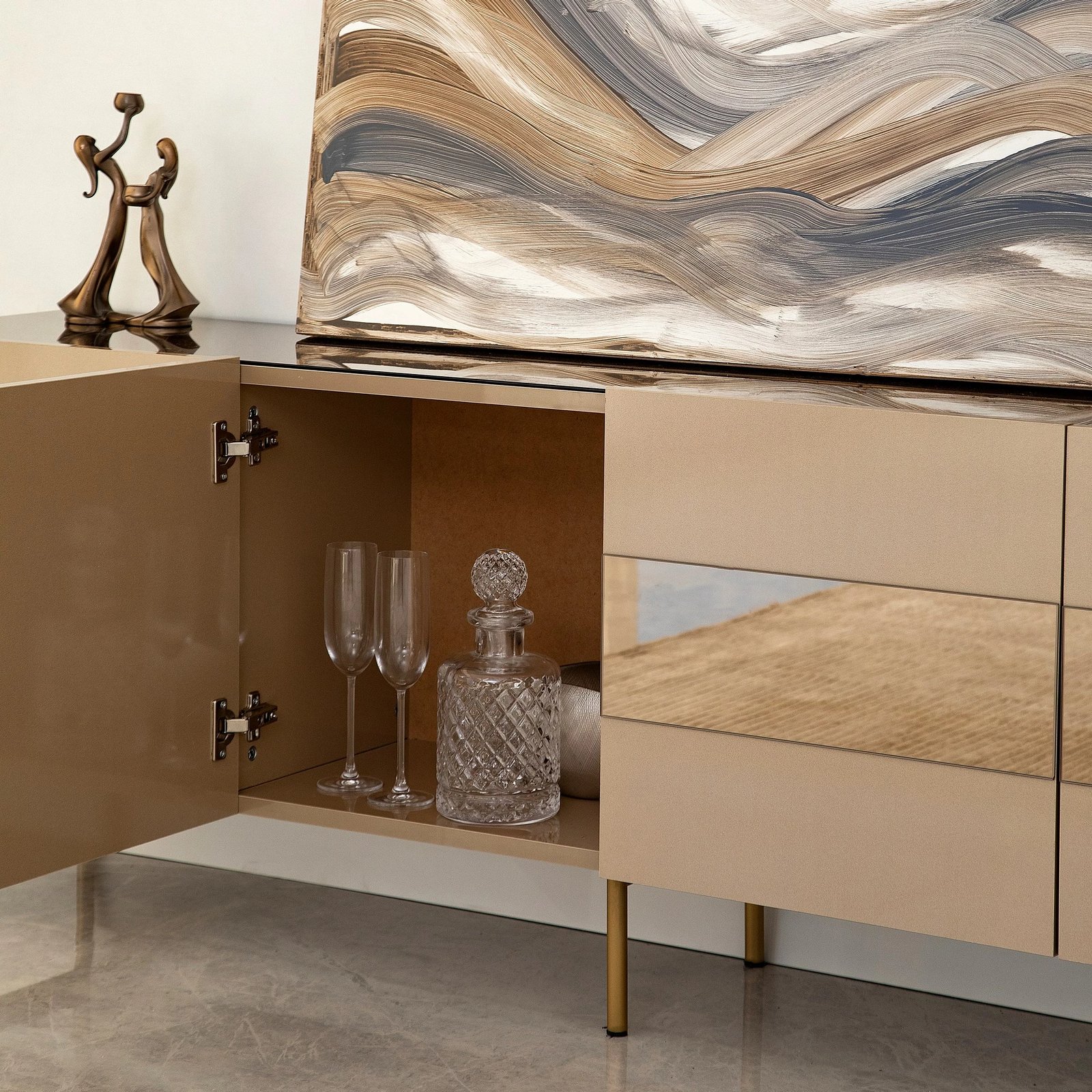 Komodë TV Hanah Home, Leon, bronz dhe ar