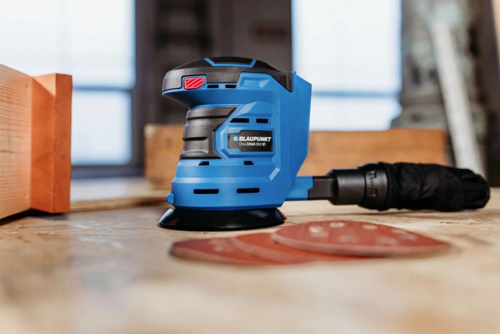 Lëmuese Detajesh BLAUPUNKT CO4010