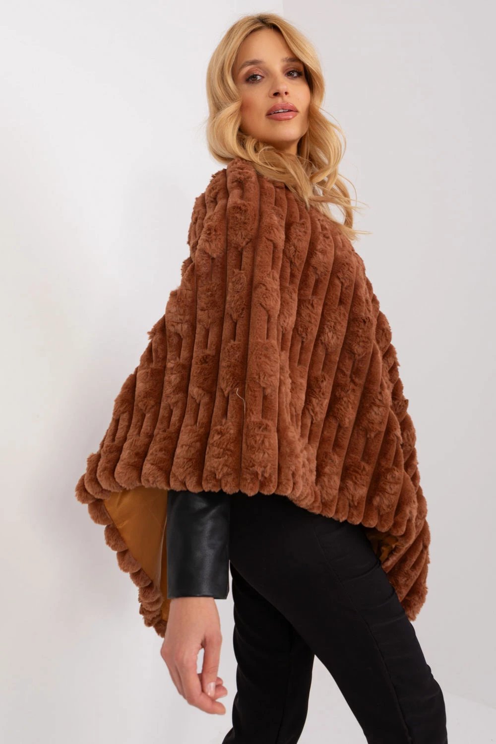 Poncho AT model 190856, kafe