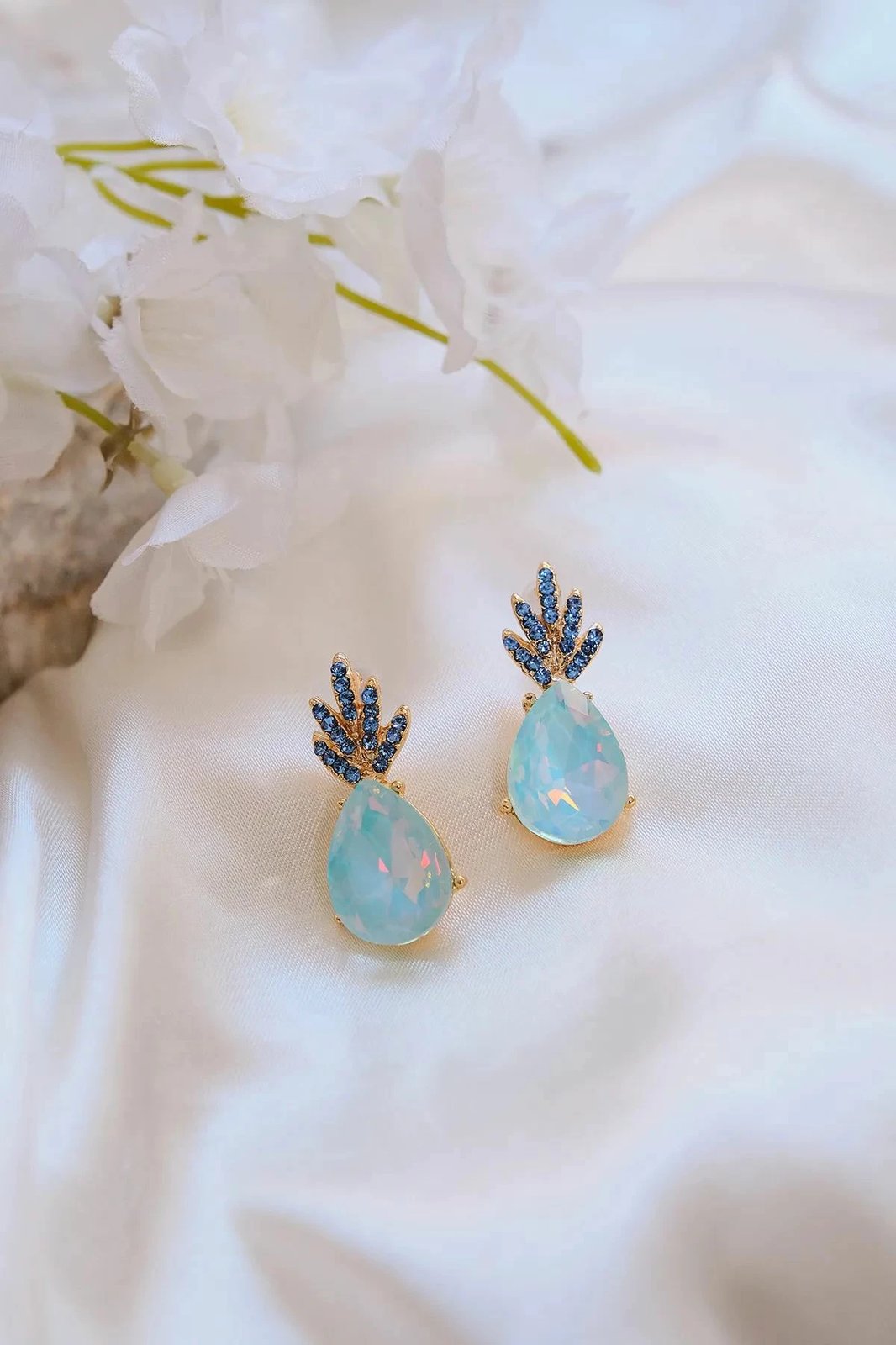 Vathë Jumeon, ngjyrë ari, Gld-Mavannskp