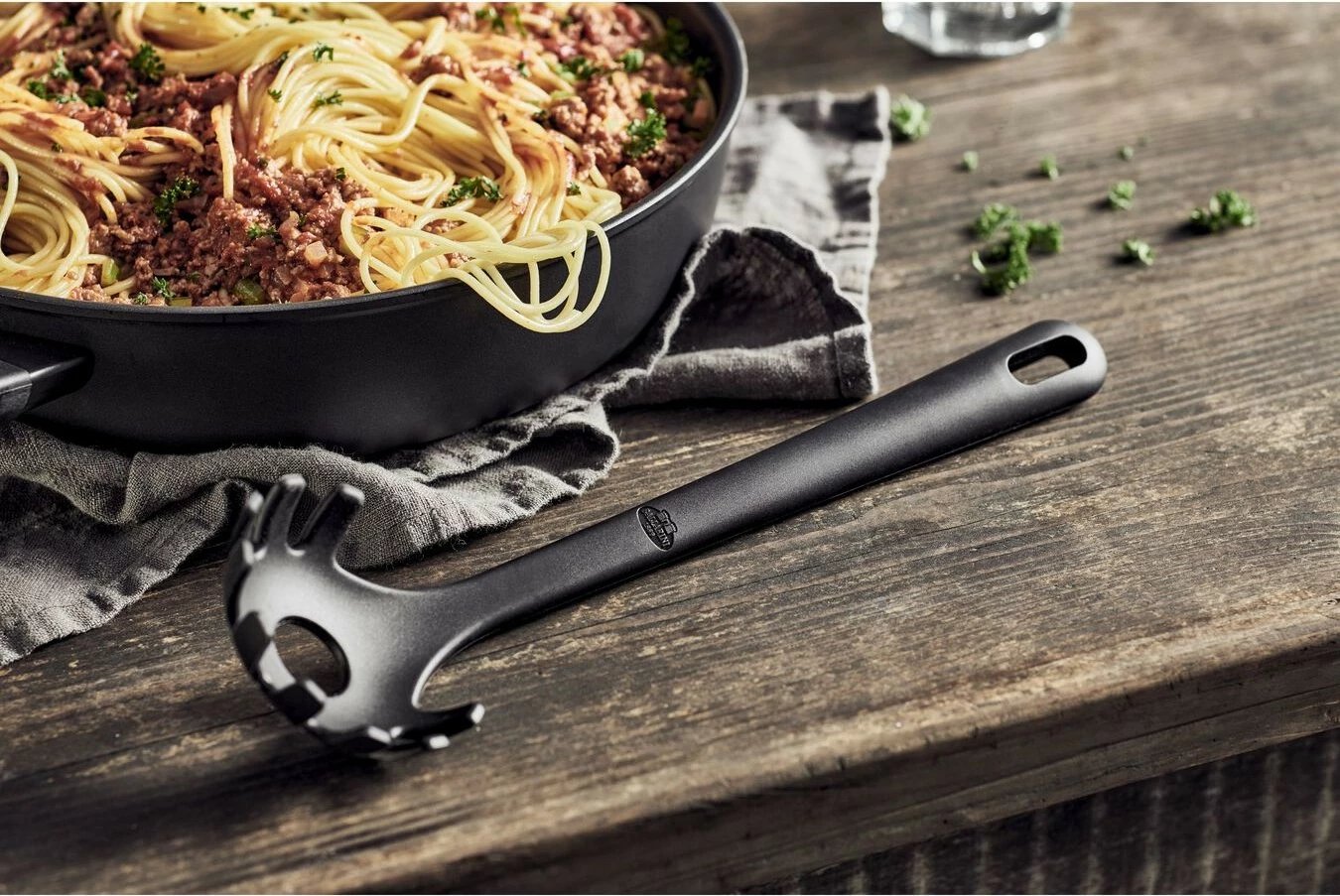 Tigan servirës Ballarini 75002-923-0, 28cm, alumini, Keravis, Thermo-Spot, i zi