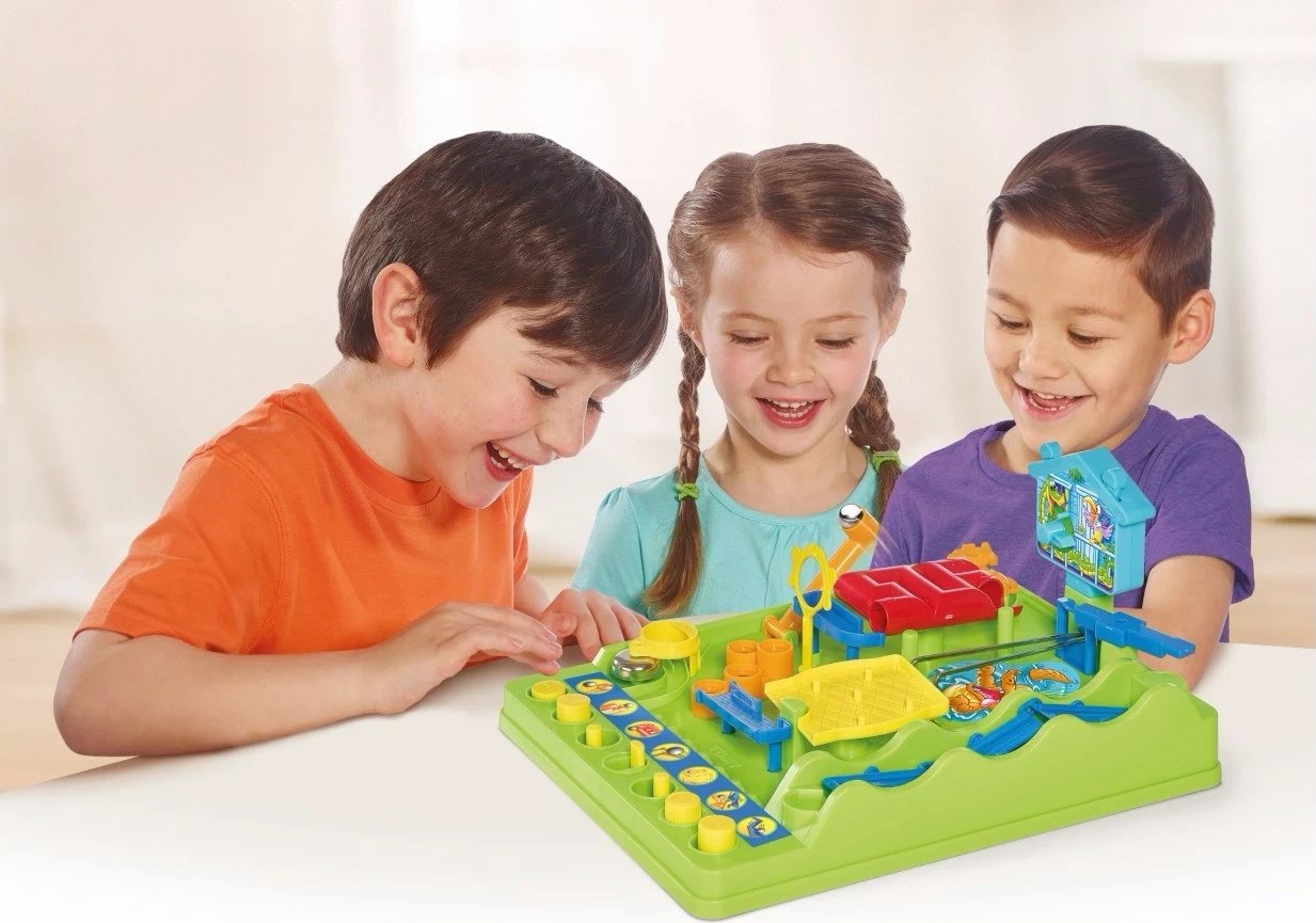Set lojërash Tomy T7070, plastikë, shumëngjyrësh
