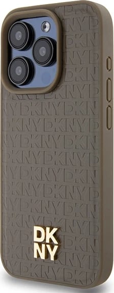 Mbështjellës DKNY Leather Monogram Pattern Metal Logo MagSafe për iPhone 15 Pro, Kafe