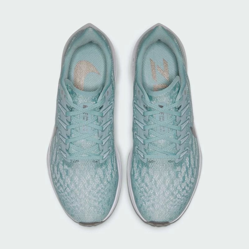 Atlete Nike për femra, të kaltra