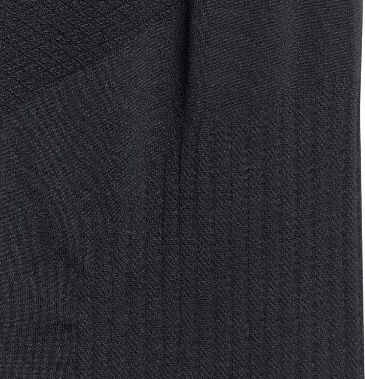 Hellonke termo për meshkuj 4F, të zeza