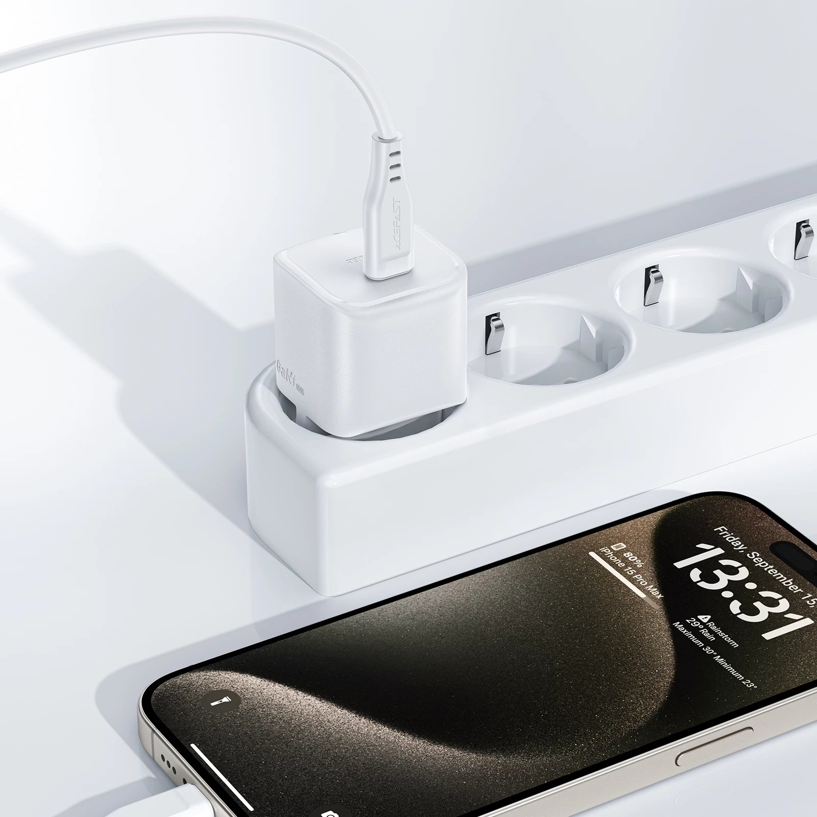 Karikues muri Acefast A77 Mini me GaN, 30W, me kabllo USB-C, Bardhë