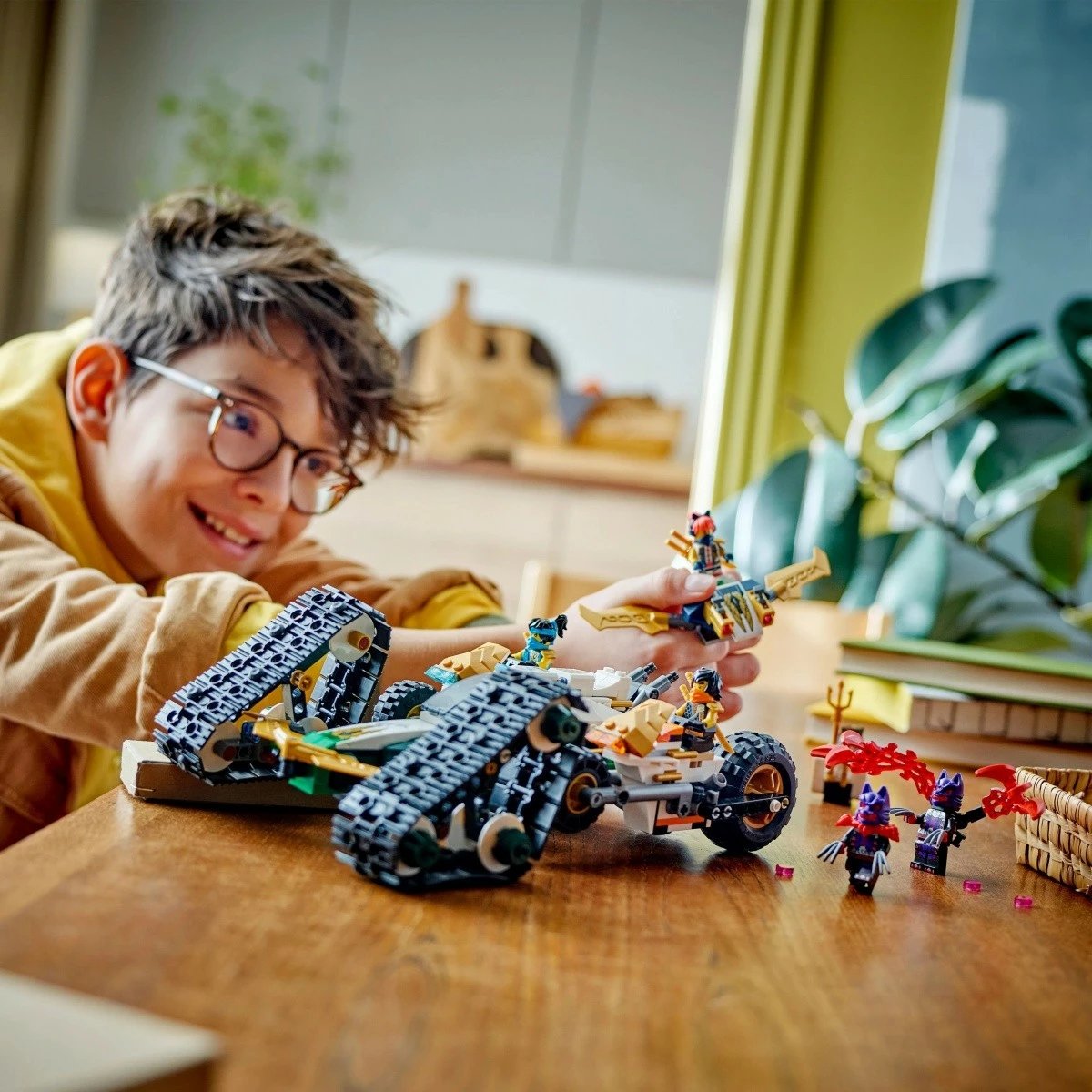 Set ndërtimi LEGO Ninjago 71820, 4-në-1, 576 pjesë, me 6 minifigura, plastikë