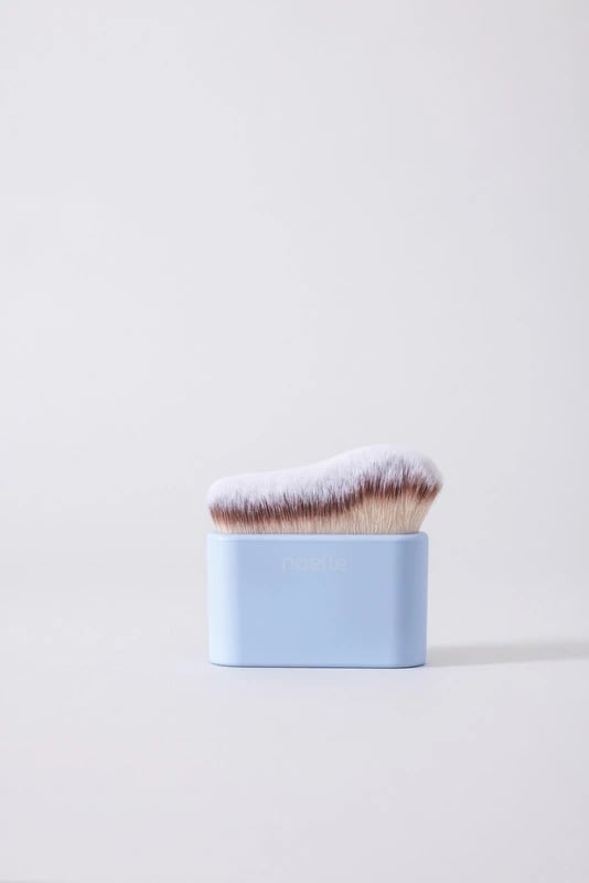 Noelle Face&Body Buff Brush