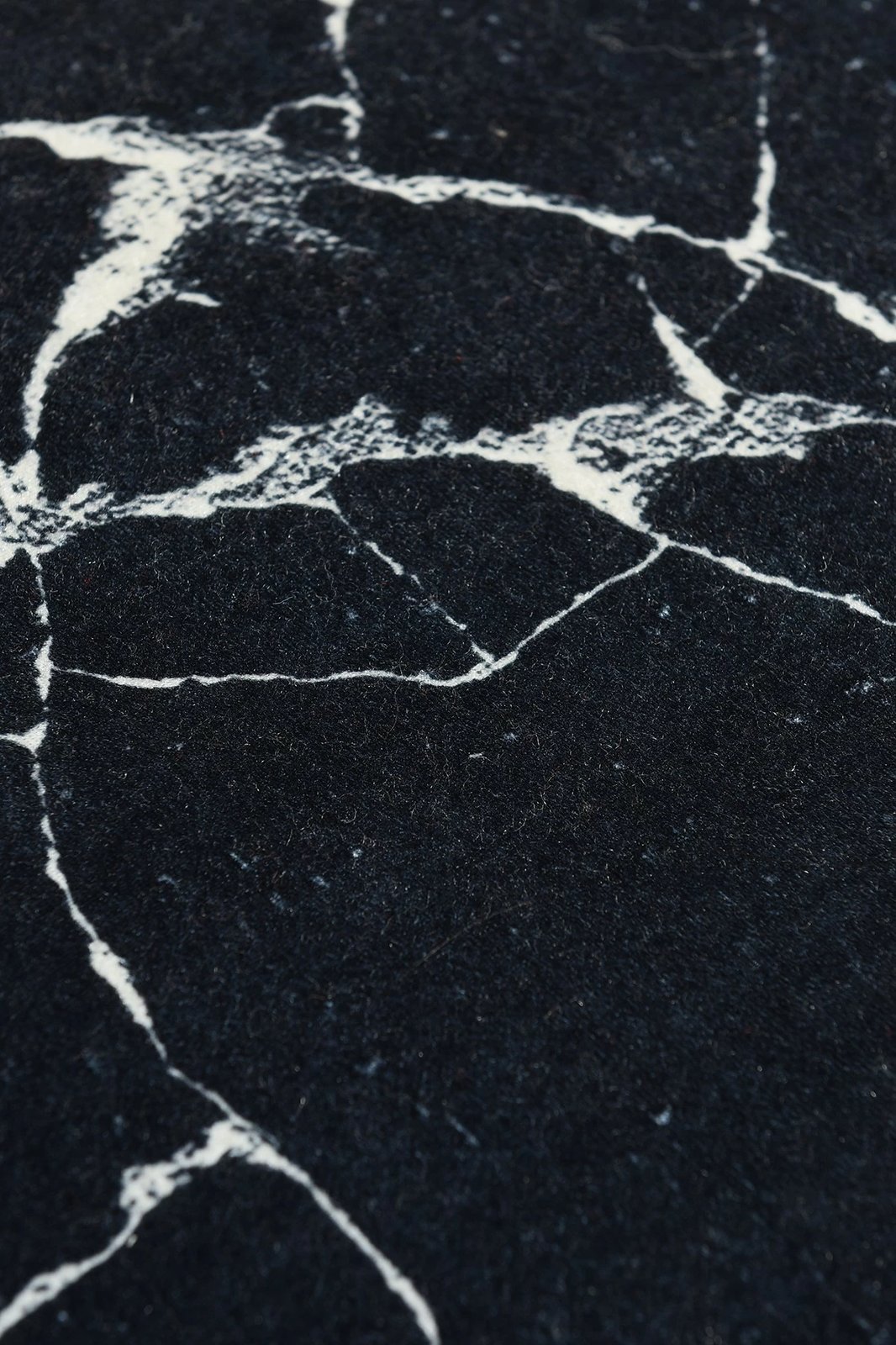 Tapet për banjo Mijölnir, mermer, shumëngjyrësh, 40x60cm