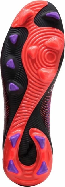 Çizme futbolli për meshkuj Puma, të zeza dhe të kuqe