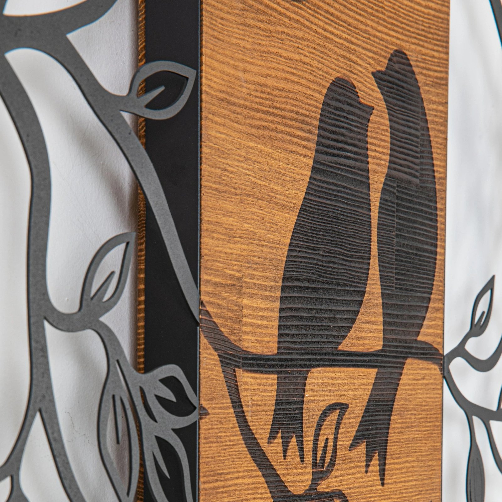 Aksesor dekorativ për mur, dru dhe metal, Wallity Chopper 3, ngjyrë e zezë dhe arre, 42.5x58cm