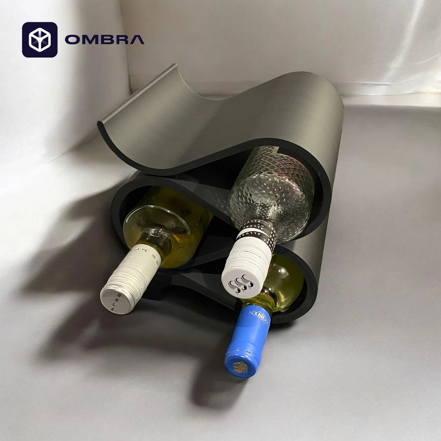 Mbajtëse për shishet e verës "Curly Wine Holder", e zezë