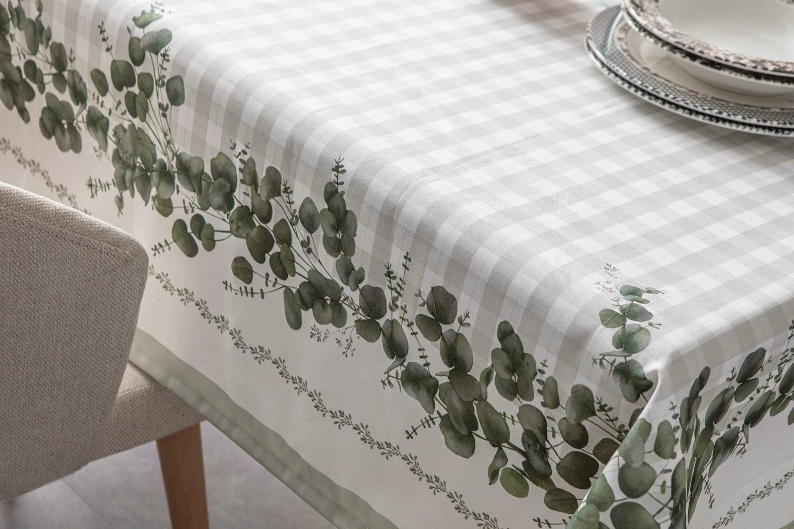 Mbulesë tavoline Hermia, Eucalyptus 250