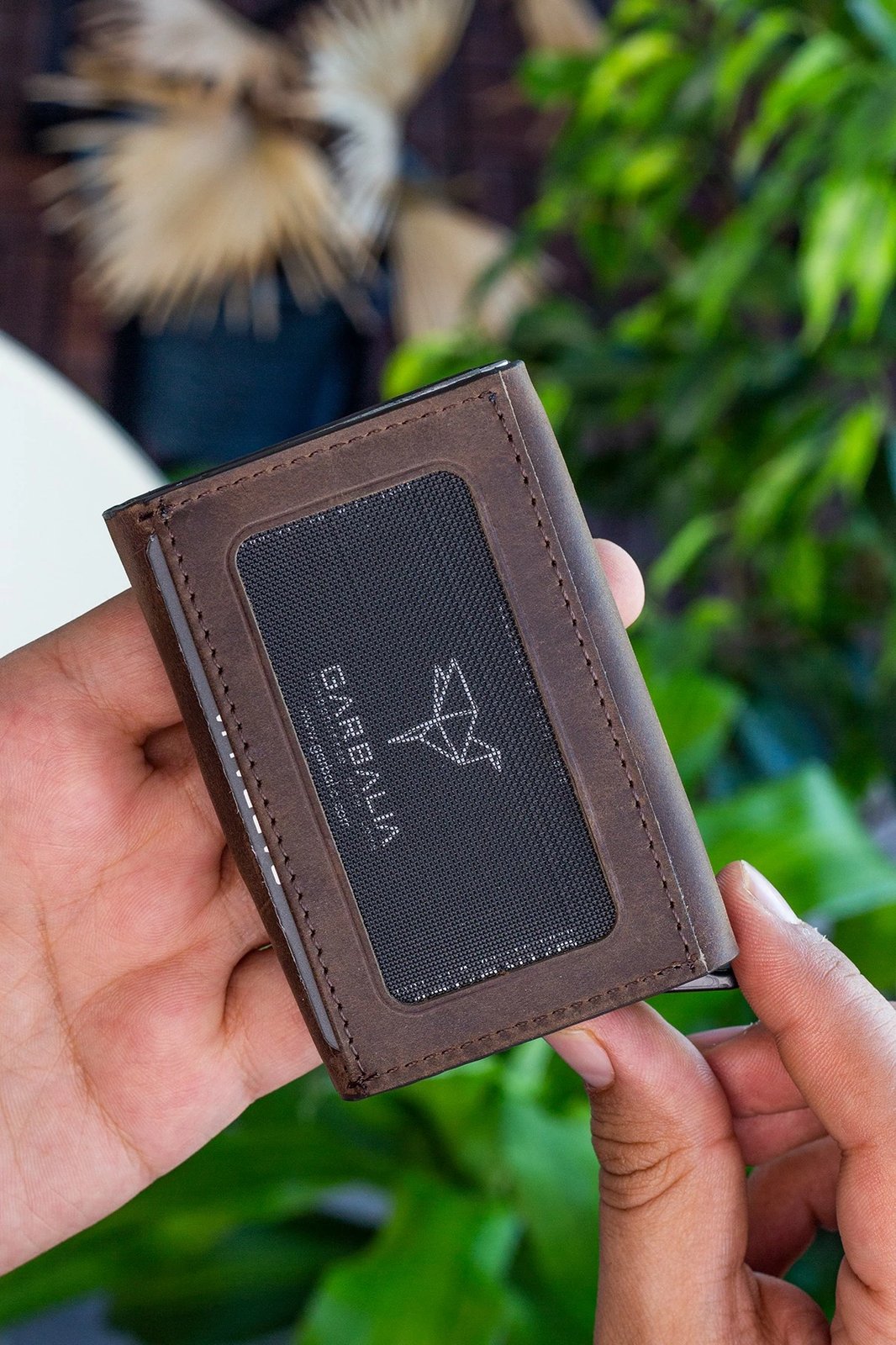 Mbajtës kartelash Zoozie Bags, ngjyrë kafe e errët