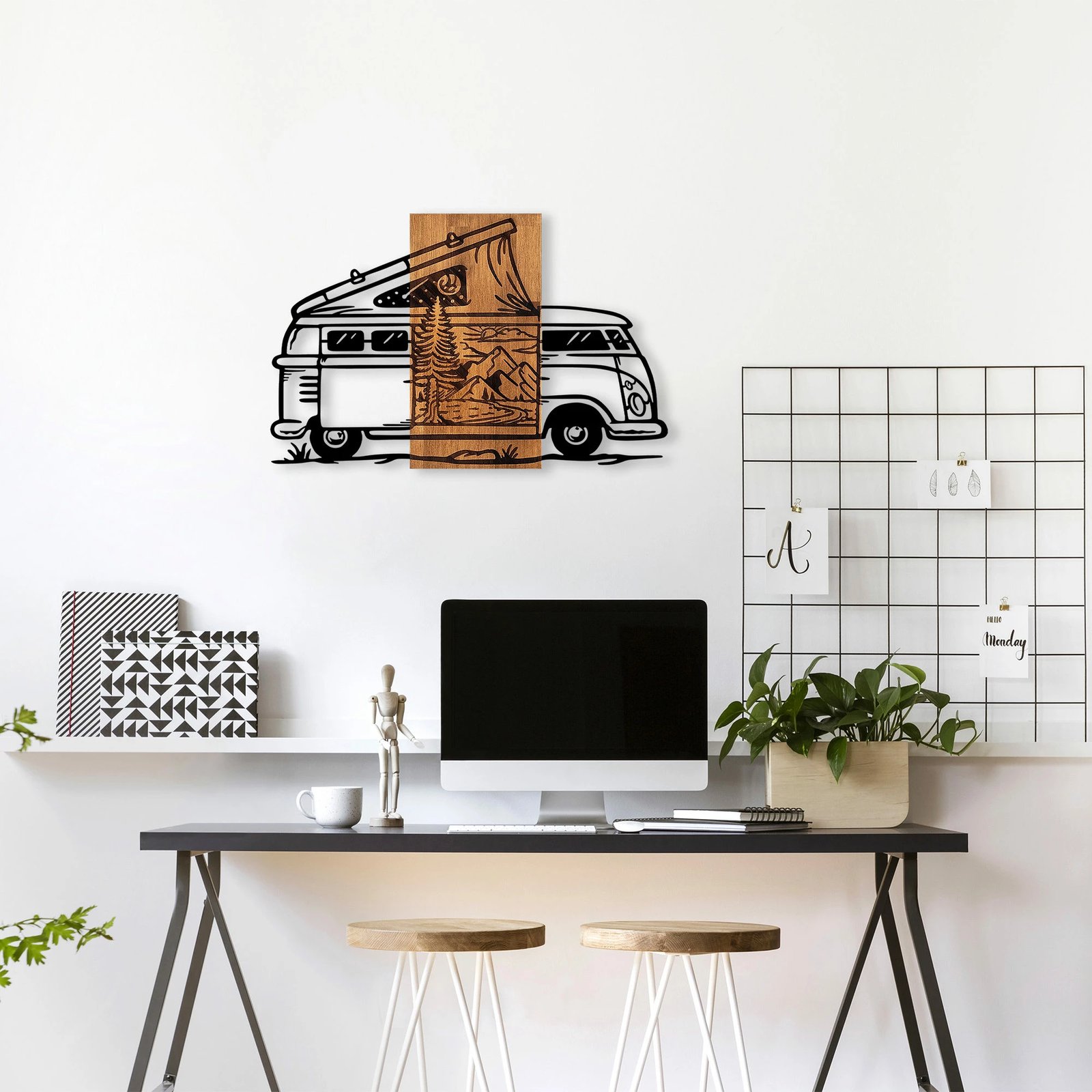 Aksesor dekorativ për mur, dru dhe metal, motiv karavan pushimi, ngjyrë arre dhe e zezë, 58x90cm