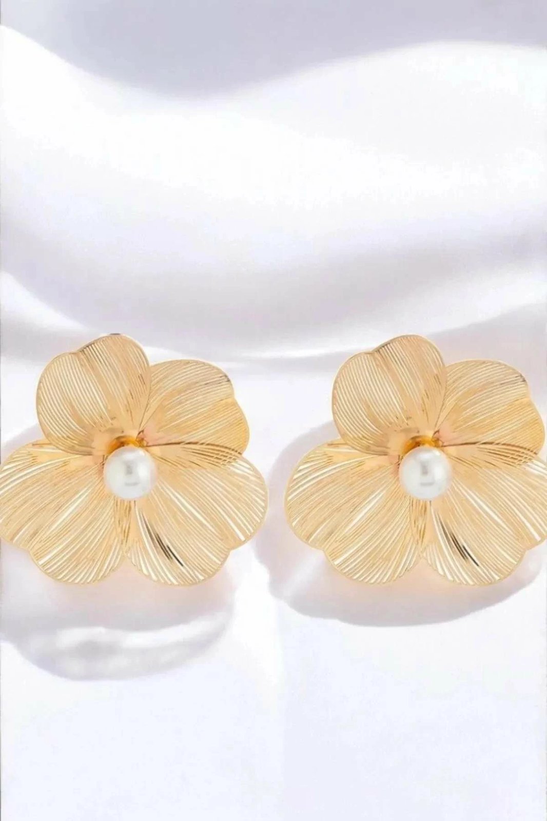 Vathë Jumeon, ngjyrë ari, Lyl-Gld-Kupcck