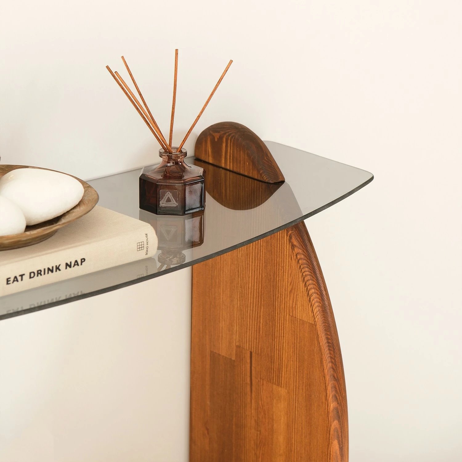 Komodë Skye Decor, ngjyrë kështjellë, fume