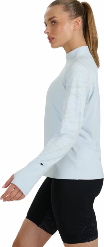 Hellonka të shkurtra për femra 4F, të zeza