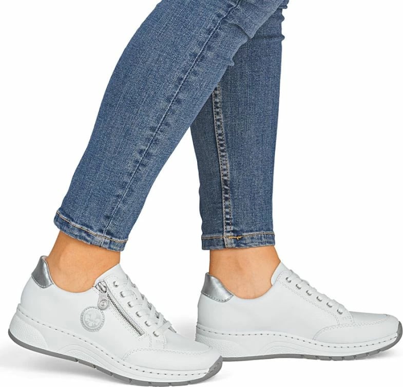 Atlete lëkure për femra Rieker, të bardha