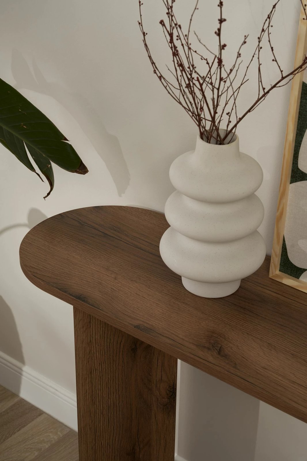 Komodë anësore Nordure, Sira - ngjyrë arre