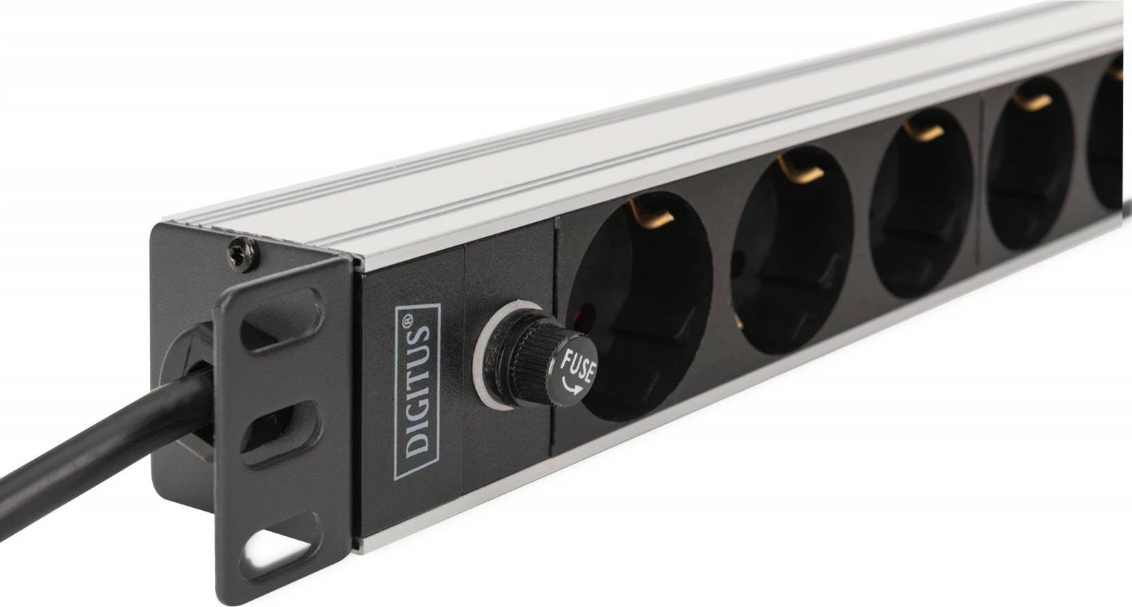 PDU shirit prizash Rack 19", Digitus, DN-95437, 9 dalje Schuko 45°, IEC C14, kabllo 2 m, 10A, 1U, alumin, zi/argjend
