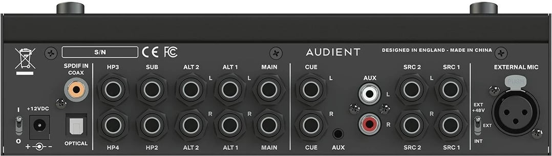Kontroller për monitorim Audient NERO, Argjendtë