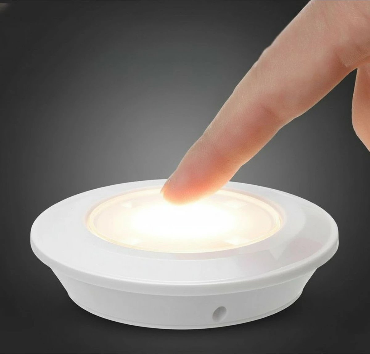 Set llambash LED me telekomandë, Maclean MCE165, rregullim ndriçimi dhe timer 30 min, me bateri 3xAAA, e bardhë, set 6 copë