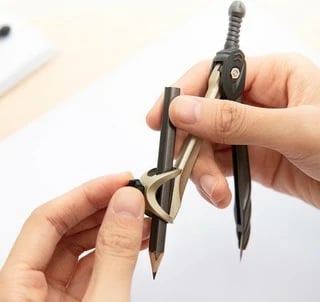 DELI KOMPAS ME LAPS ORBIT 1/12 G20402