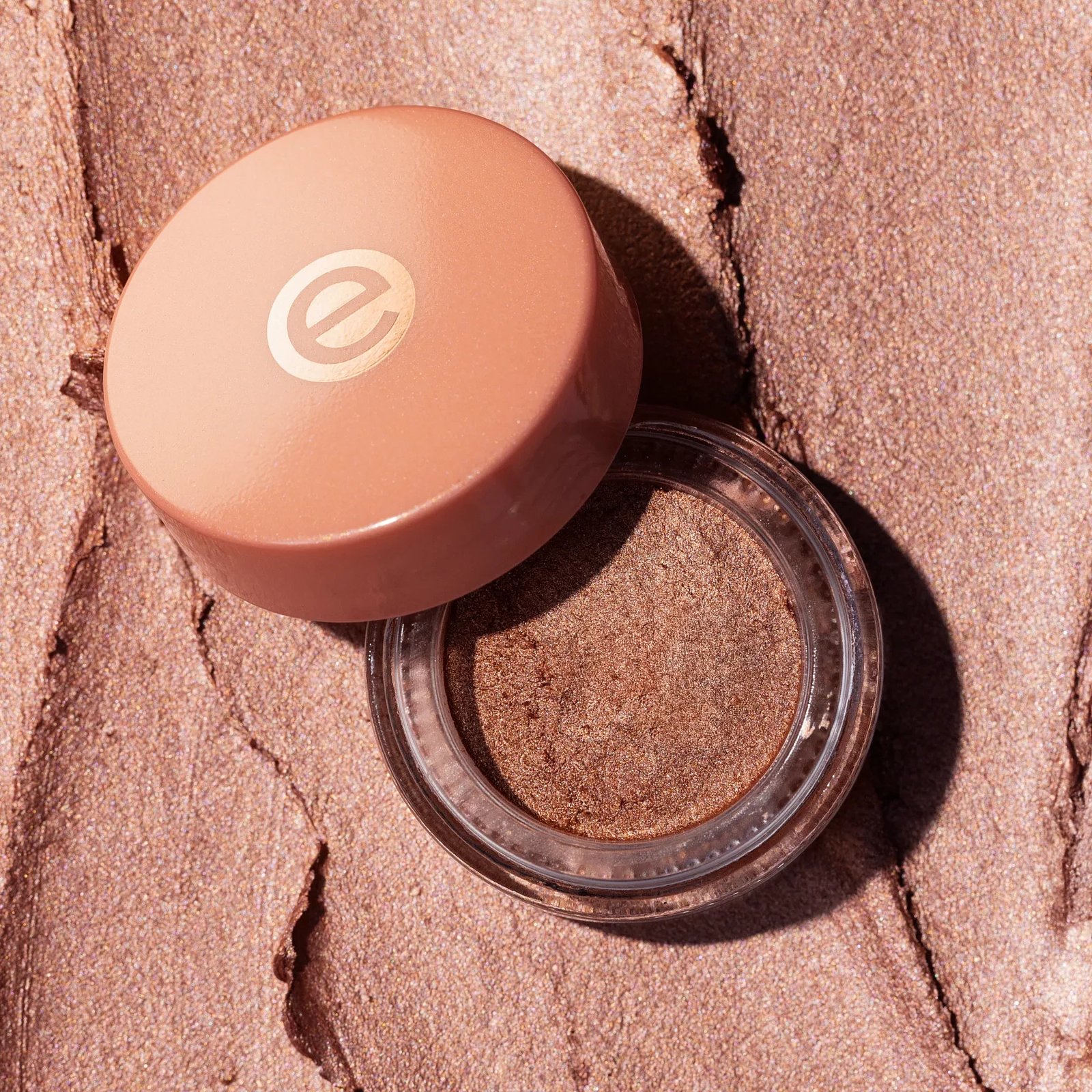 Essence Creamy Eyeshadow - 01 Rose