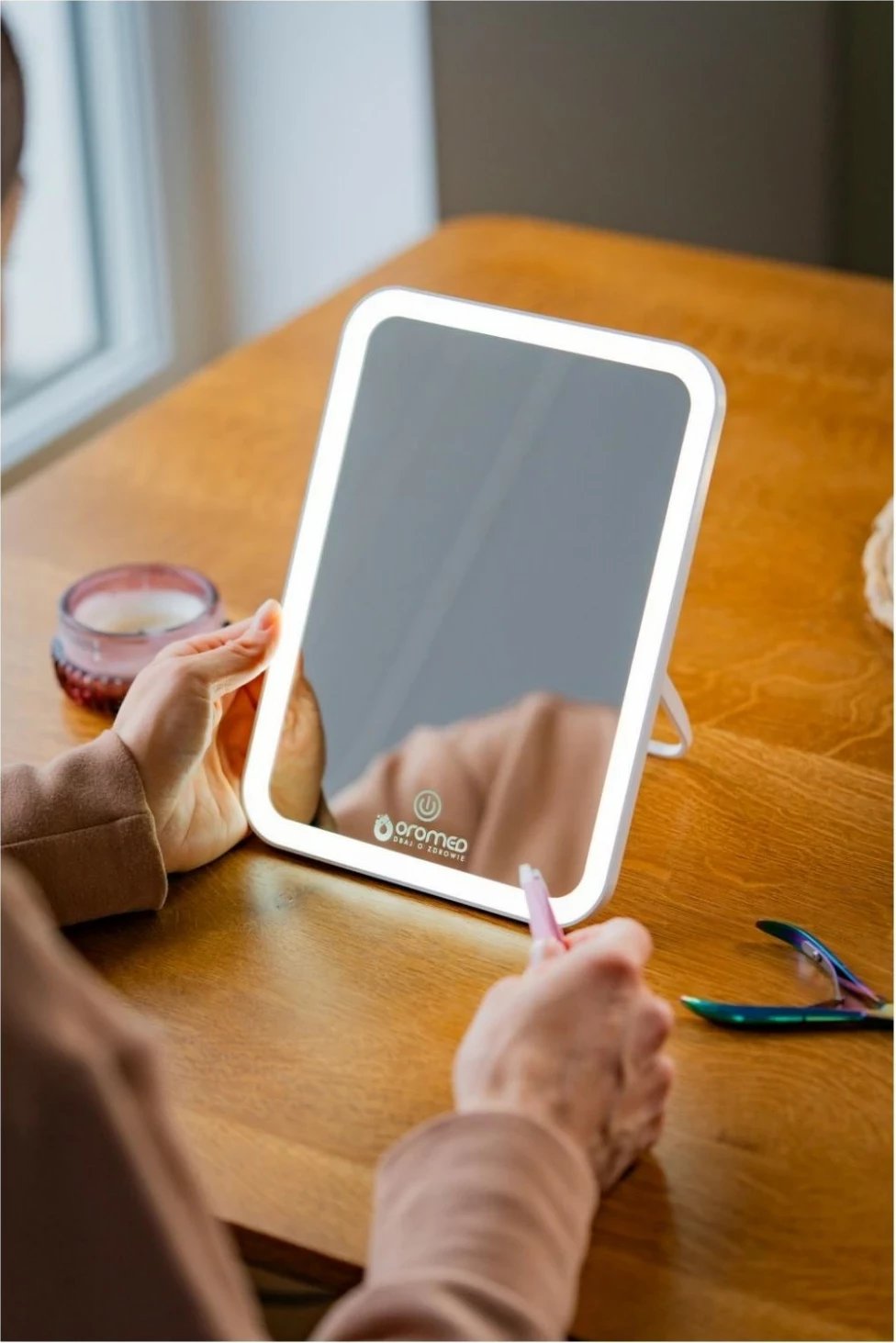 Pasqyrë Oromed Gold-Mirror Led x, ndriçim LED, ngjyrë e bardhë