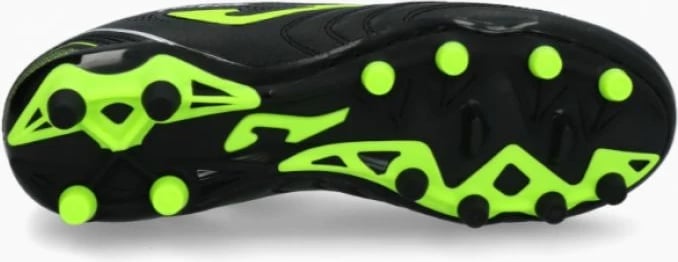 Atlete futbolli Joma fëmijë, të zeza