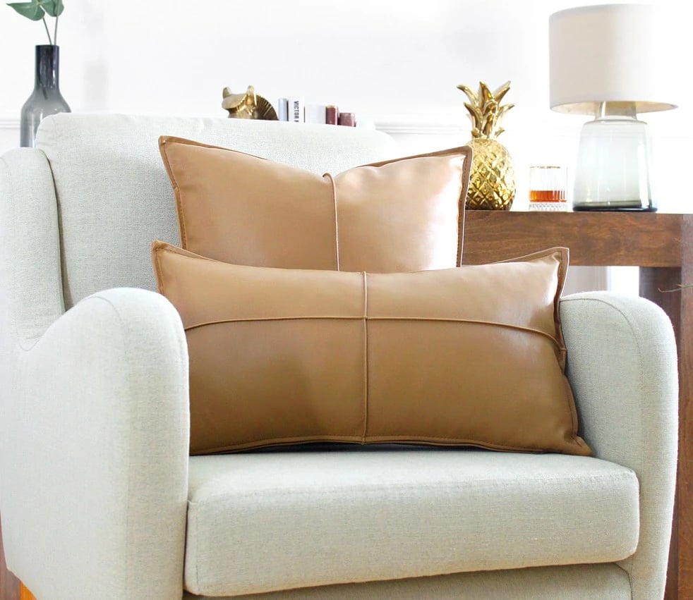 Jastëk dekorativ, ngjyrë deve, Evila Originals, Dobsett v2, 58x33cm