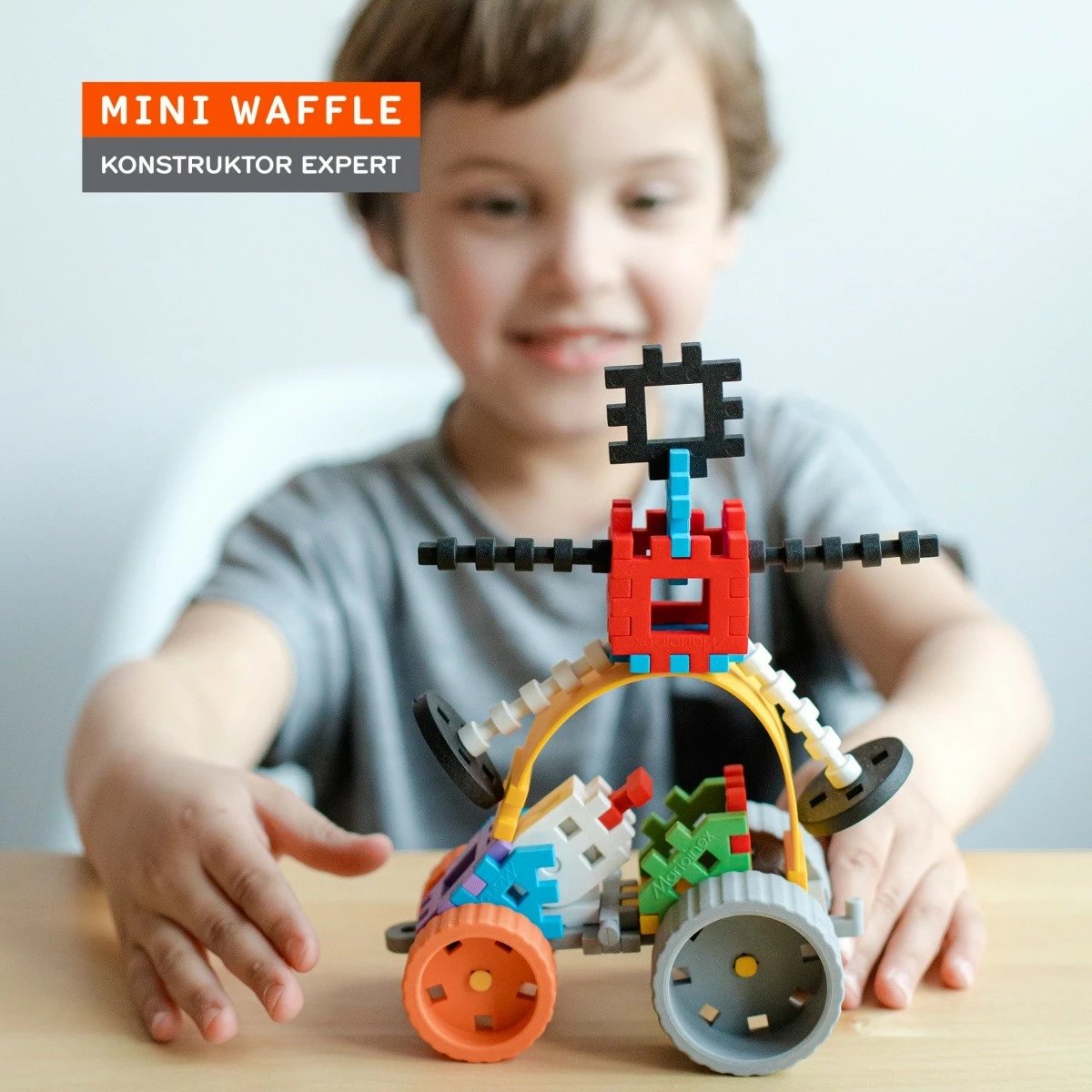 Set blloqe ndërtimi Marioinex Mini Waffle Constructor Expert 301 copë, shumëngjyrëshe