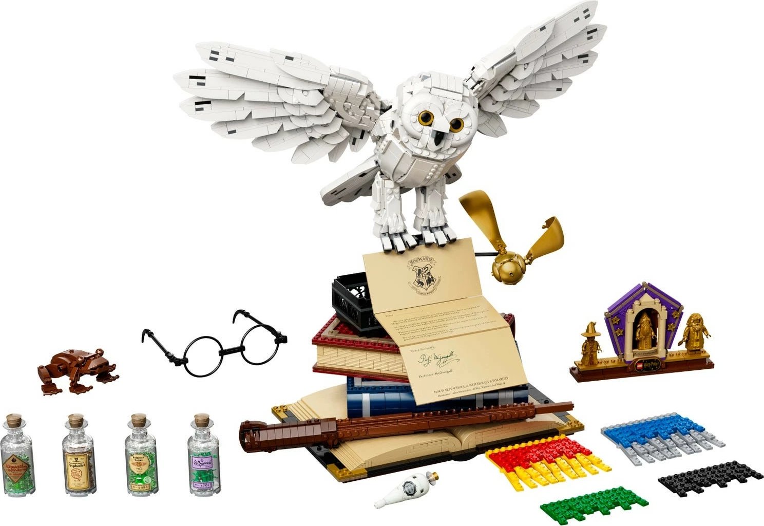 Set LEGO Harry Potter Hogwarts Icons - Hedwig, 76391, 3010 pjesë, Collector's Edition