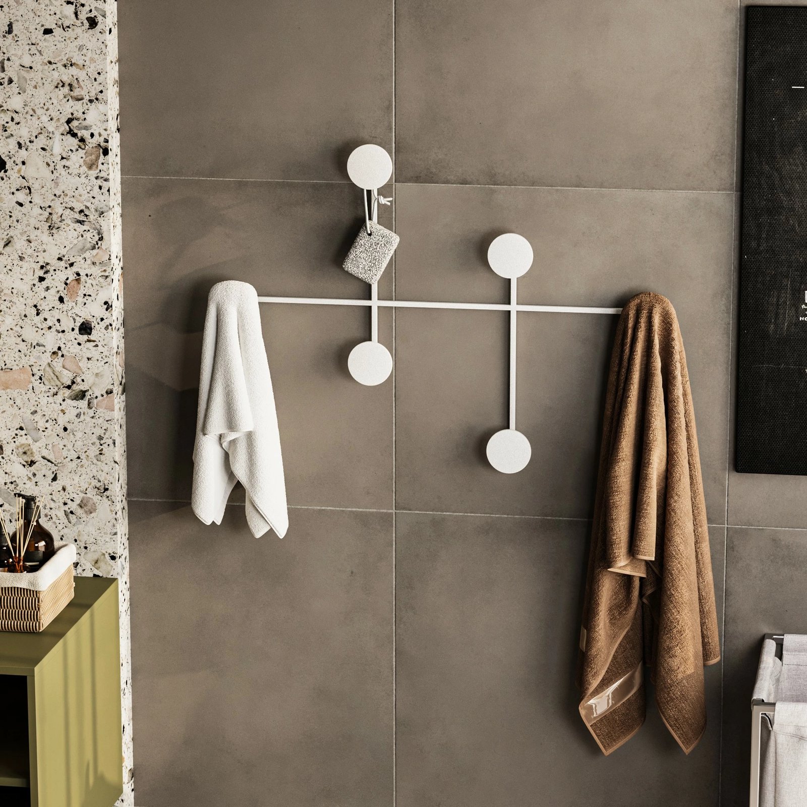 Varëse muri metalike Wallity, Dama-B, e bardhë