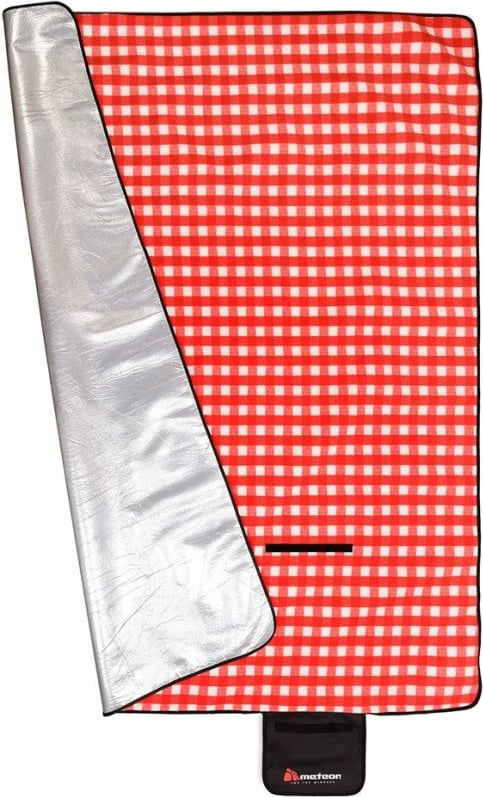 Batani për piknik Meteor 200x200cm XXL me katrore të kuqe dhe të bardha