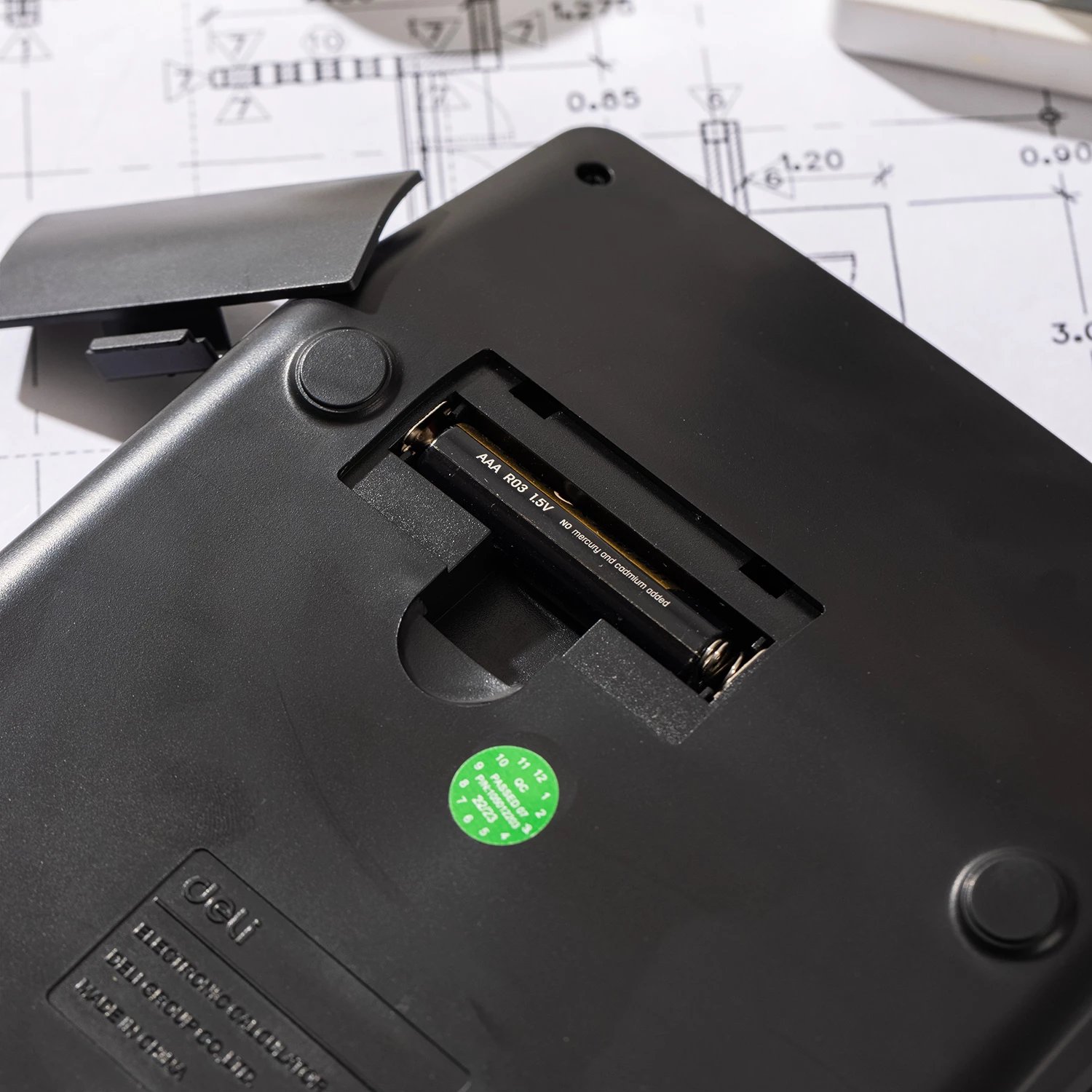 DELI KALKULATOR M889