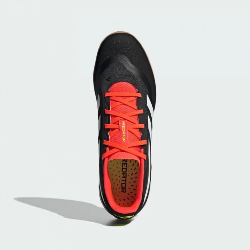 Atlete futbolli për meshkuj adidas Predator League, të bardha me të zeza dhe të kuqe