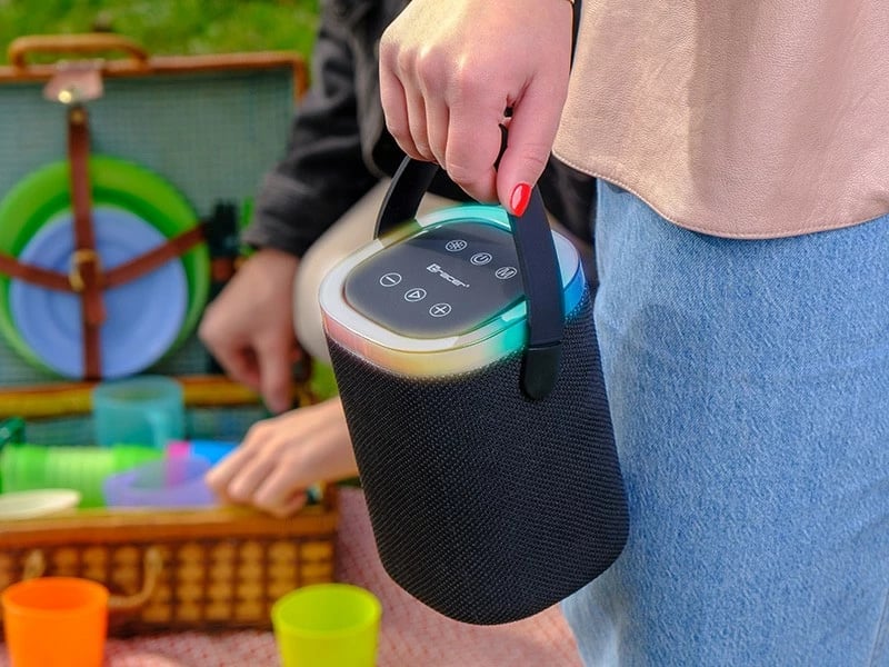 Altoparlant portativ, Tracer Stripe XL TWS BT RGB (TRAGLO47615), 10W RMS, Bluetooth 5.3, IPX5, FM radio, 1800 mAh/deri 4 orë, i zi