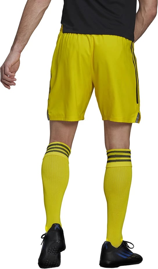 Shorce për meshkuj adidas, të verdha