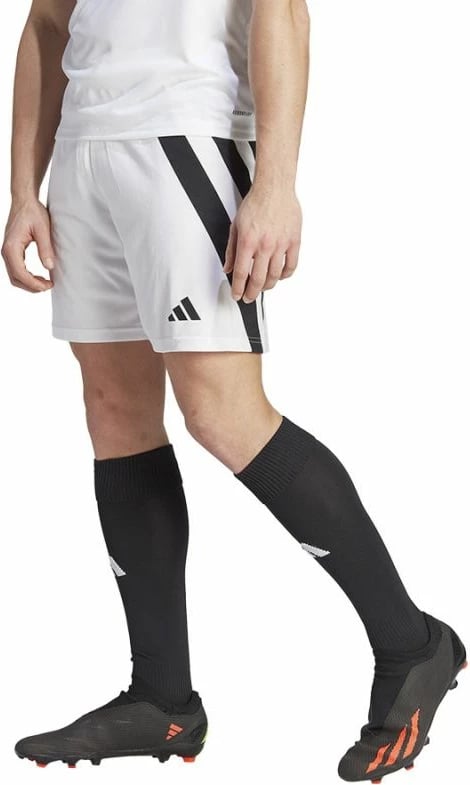 Shorce për meshkuj adidas, të bardha