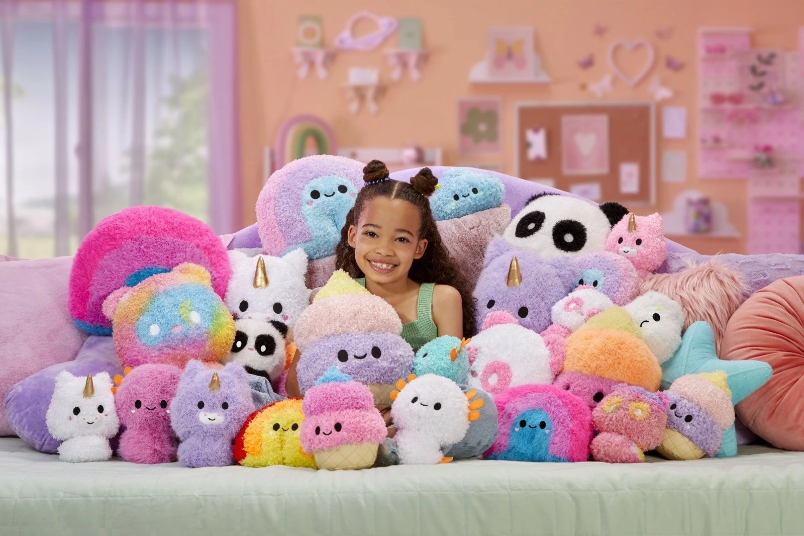 Lodër pelushi Fluffie Stuffiez nga MGA, model Akullore, shumëngjyrëshe, Large