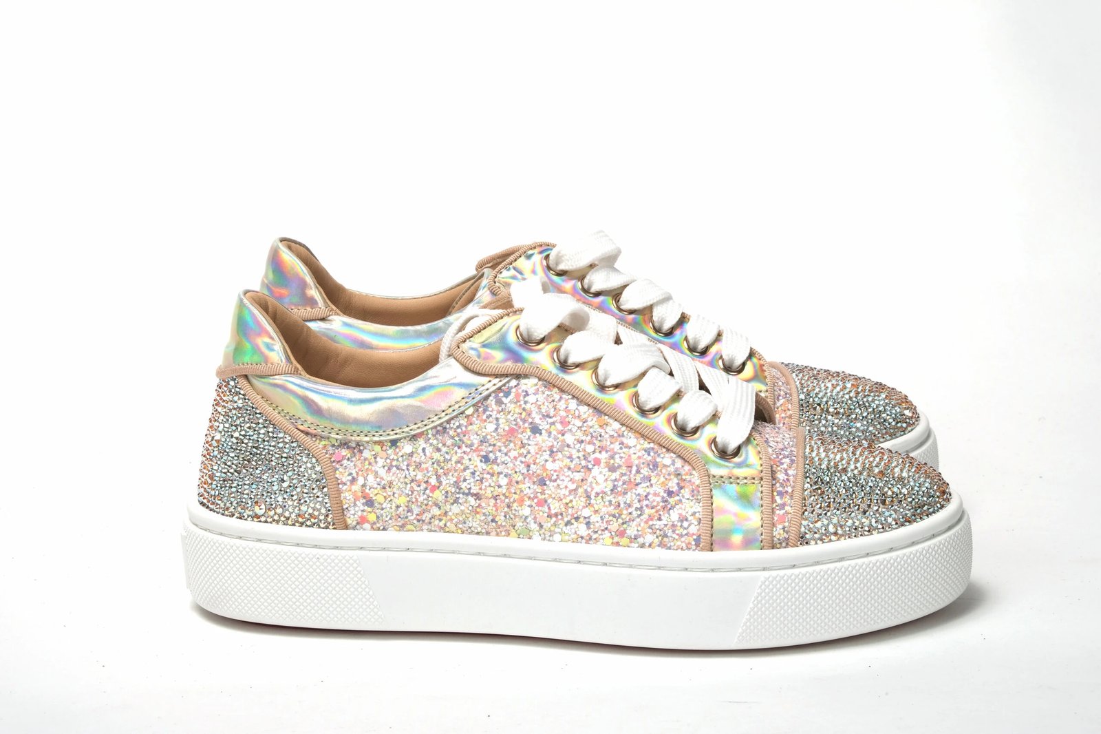 Atlete Christian Louboutin, femra, rozë e artë