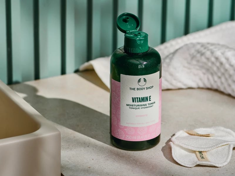 Vitamin E - Toner Hidratues për Fytyrën 250 ML