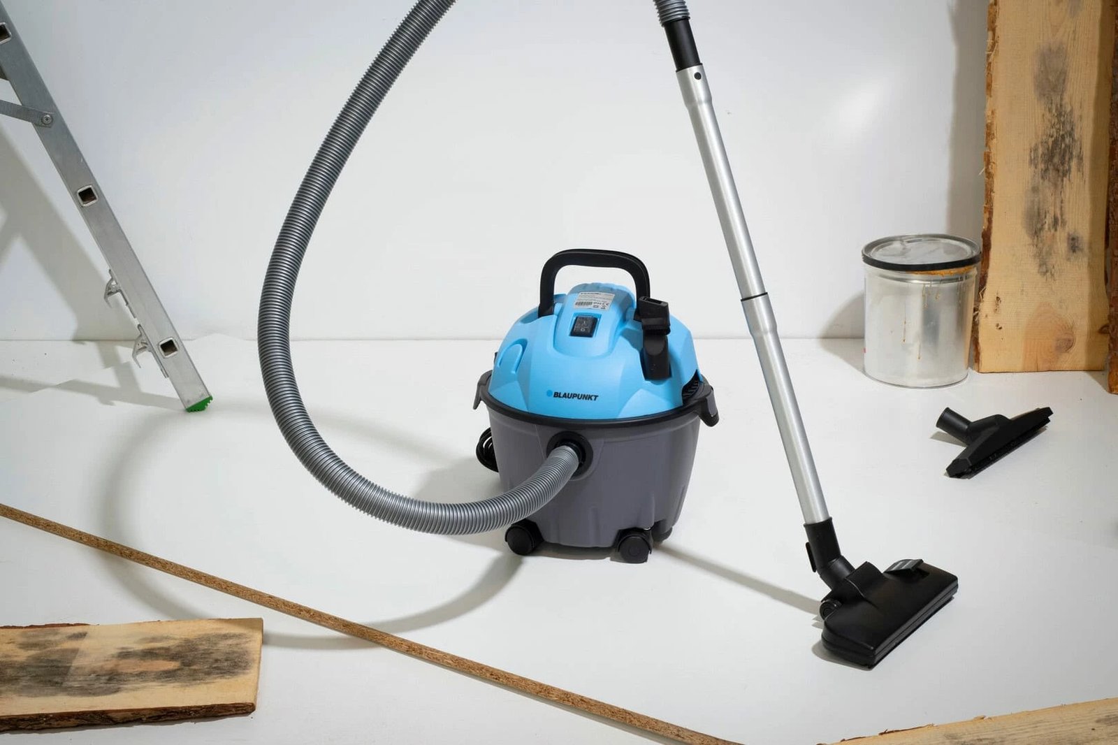 Fshesë Elektrike Multifunksionale për Pastrim të Ambientit të Thatë dhe të Lagësht BLAUPUNKT VCI201